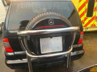 Mercedes ML ML I (163), SUV, 1998 / 2005 400 4.0 CDI V8 32V picture 4