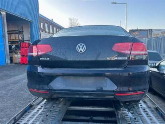 Vrakbiler auto Volkswagen Passat Passat Variant (3G5), Combi, 2014 2.0 TDI 16V 150 4Motion 2015/3