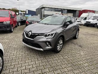 krockskadad bil auto Renault Captur FACELIFT NW MODEL  INTENS II 74 KW 2020/3