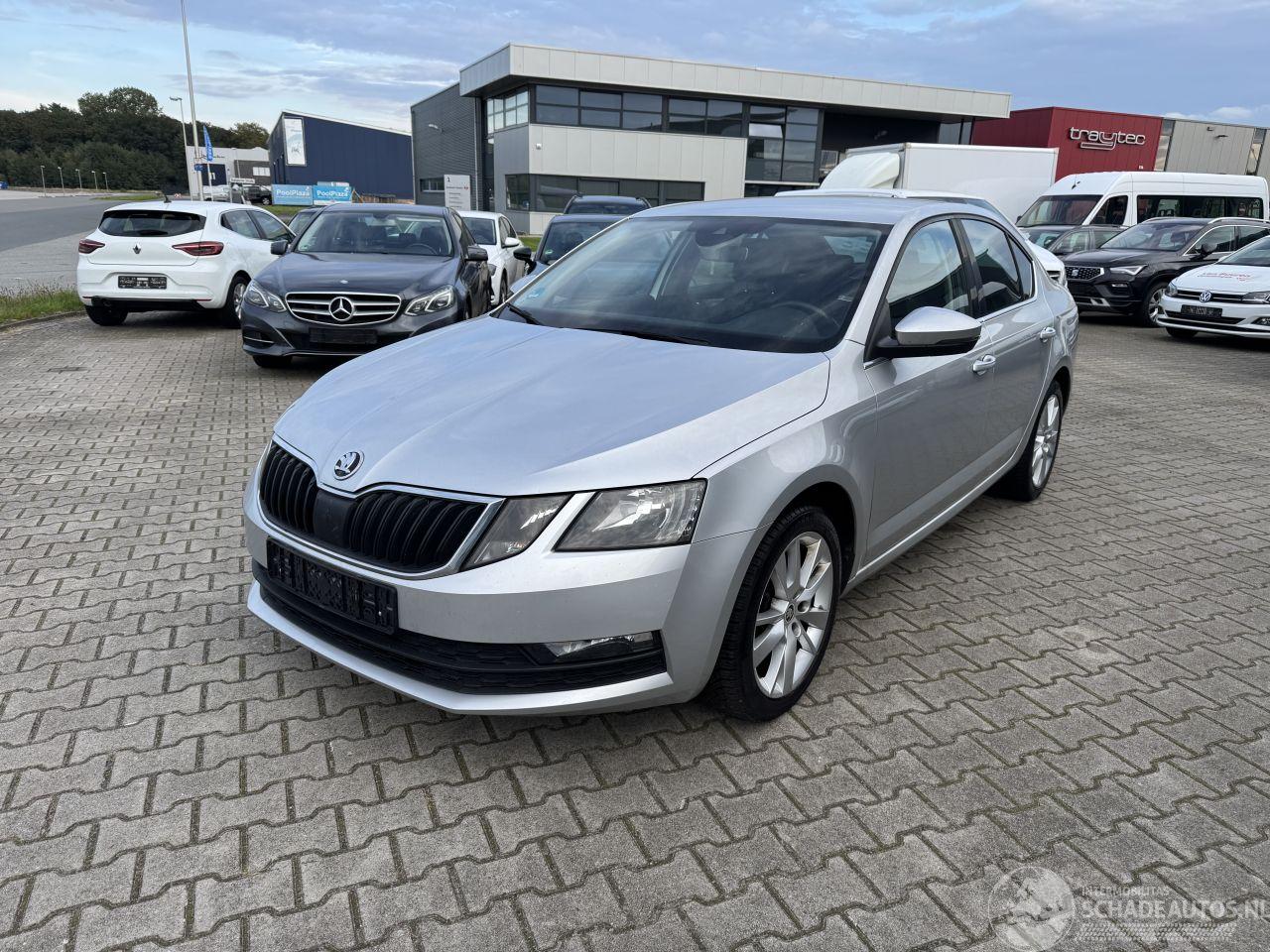 Skoda Octavia 85 KW LIMOUSINE FACELIFT AMBITION KLIMA