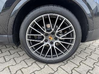 Porsche Cayenne 3.0 Automatik Leder LED Panoramadach Luftfederung picture 17