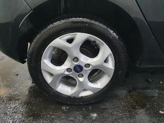 Ford Fiesta 1.25 Titanium picture 26