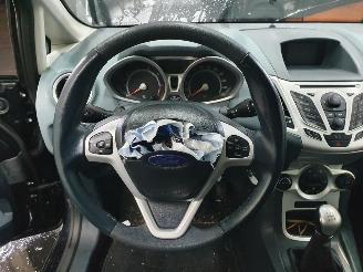 Ford Fiesta 1.25 Titanium picture 29