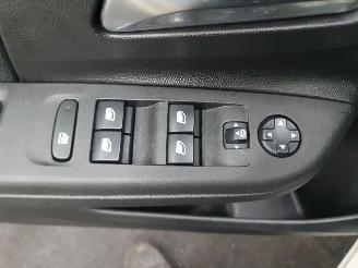 Opel Corsa F 1.2 100pk picture 19