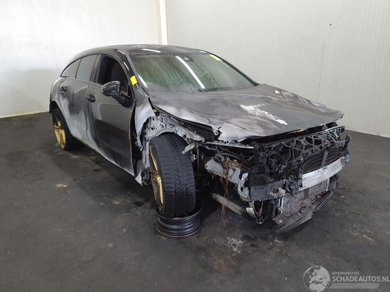 Mercedes Cla-klasse 118 CLA220 Shooting Brake