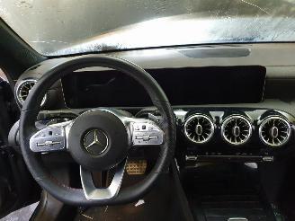 Mercedes Cla-klasse 118 CLA220 Shooting Brake picture 38