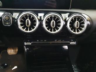 Mercedes Cla-klasse 118 CLA220 Shooting Brake picture 11