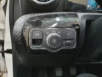 Mercedes A-klasse 177 A160 Avantgarde picture 32