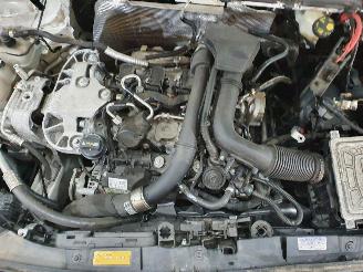 Mercedes A-klasse 177 A160 Avantgarde picture 24