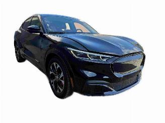 demontáž osobní automobily Ford Mustang Mach-e Premium AWD 2022/10