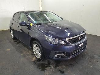 demontáž osobní automobily Peugeot 308 1.2 Puretech Blue 2018/1