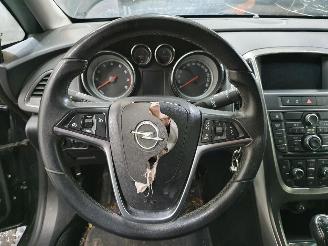 Opel Astra J 1.4 Cosmo picture 19