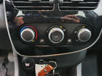 Renault Clio Mk4 0.9 TCe Expression picture 14