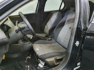 Opel Corsa F 1.2 Edition picture 12