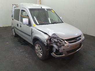demontáž osobní automobily Opel Combo 1.3 CDTI Base 2010/4