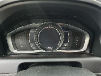 Volvo Xc-60 2.0 D4 FWD R-Design Momentum picture 41