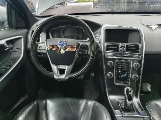 Volvo Xc-60 2.0 D4 FWD R-Design Momentum picture 19