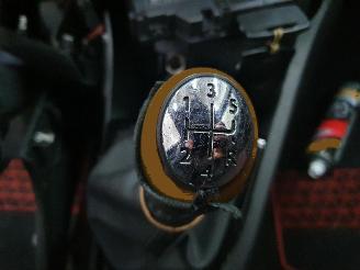 Renault Clio 0.9 TCe Expression picture 24