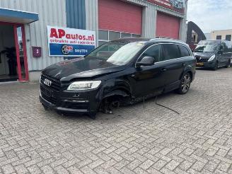 Salvage car Audi Q7 Q7 (4LB), SUV, 2005 / 2015 4.2 FSI V8 32V 2006/9
