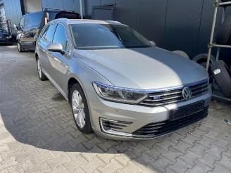 Coche siniestrado Volkswagen Passat Passat Variant (3G5), Combi, 2014 / 2024 1.4 GTE 16V 2015/12