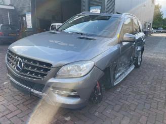 Mercedes ML ML III (166), SUV, 2011 / 2015 2.1 ML-250 CDI 16V BlueTEC 4-Matic picture 3