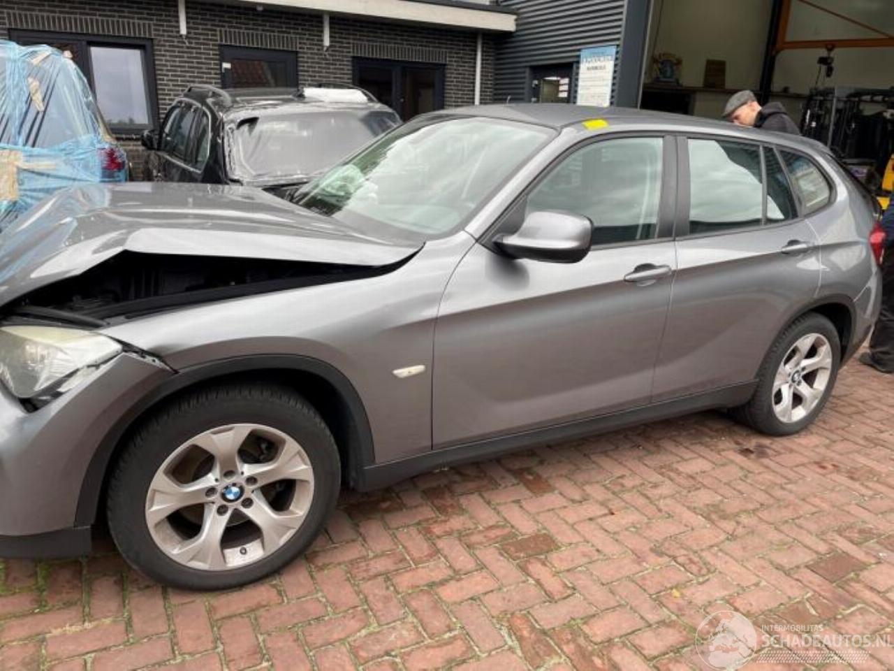 BMW X1 X1 (E84), SUV, 2009 / 2015 xDrive 25i 3.0 24V