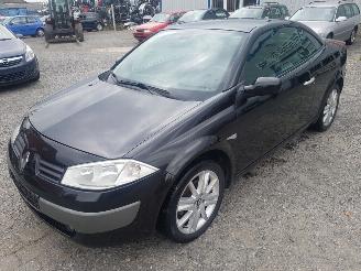 demontáž osobní automobily Renault Mégane Cabrio Zwart NV676 Onderdelen Deur Bumper 2005/4