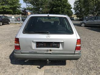 Mercedes E-klasse 124 Zilver 744 Onderdelen Deur Bumper picture 8