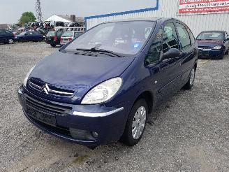 demontáž osobní automobily Citroën Xsara-picasso Blauw KPUD Onderdelen Deur Bumper 2005/10