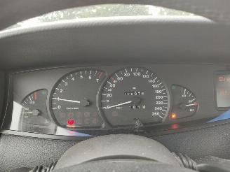 Opel Omega 2.5 Zilver 147 voor Onderdelen picture 12