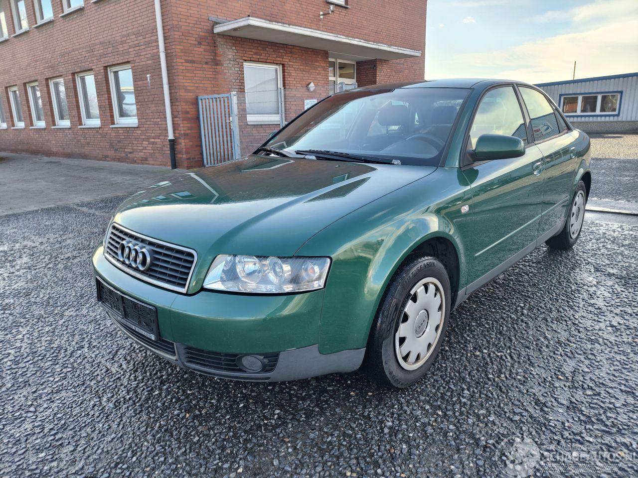 Audi A4 2.0 Groen LZ6R Onderdelen ALT Motor
