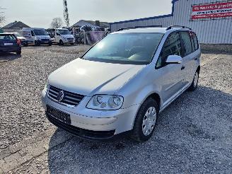 Autoverwertung Volkswagen Touran 1.9 TDI Zilver LA7W Onderdelen BXE Motor 2006/3