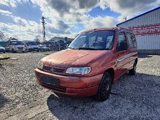 demontáž osobní automobily Citroën Berlingo 1.8 Rood Onderdelen LFX Motor 20TD02 Bak 1997/12
