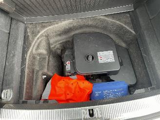 Audi A4 Avant B8 2.0 TDI DPF Multitronic picture 15