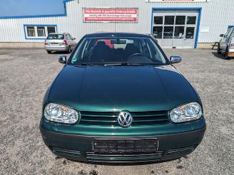 Volkswagen Golf 1.6 picture 2
