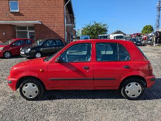 Nissan Micra 1.0 Automatik picture 8