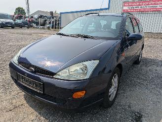 demontáž osobní automobily Ford Focus 1.6 2001/6