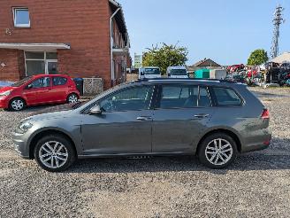 Volkswagen Golf 1.0 TSI picture 8