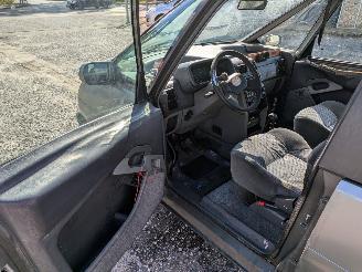 Renault Espace 2.2 picture 11