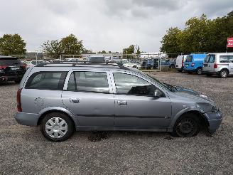 Opel Astra 1.7 CDTI picture 4