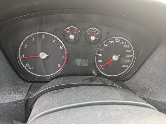 Ford Focus 1.8 picture 13