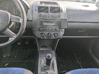 Volkswagen Polo 9N 1.4 TDI picture 13