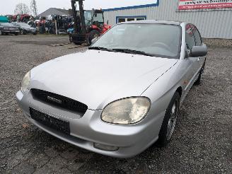 demontáž osobní automobily Hyundai Sonata 2.5i V6 1999/10