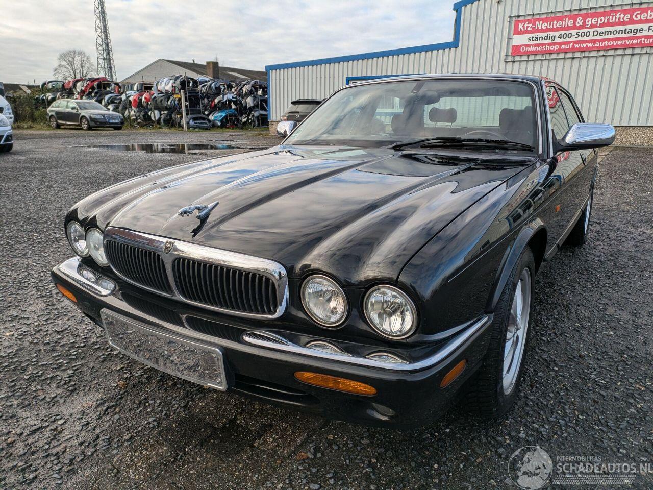 Jaguar XJ 3.2 V8