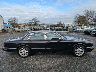 Jaguar XJ 3.2 V8 picture 4