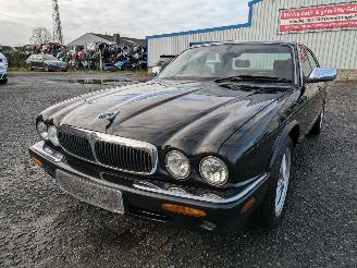 demontáž osobní automobily Jaguar XJ 3.2 V8 2001/7