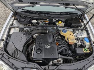 Volkswagen Passat 1.6 picture 13