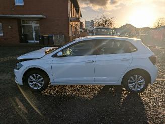 Volkswagen Polo 1.0 picture 8