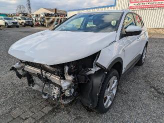 demontáž osobní automobily Opel Grandland Hybrid 1.6 2022/1