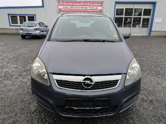 Opel Zafira 1.6 picture 3